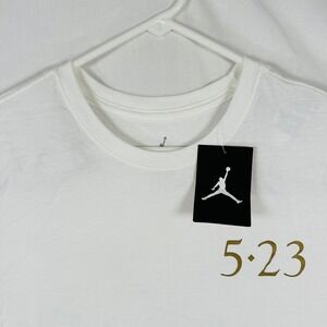 Air Jordan Trophy Room 5.23 T-Shirt Mens Large White Gold Tee 898509-100 NWT